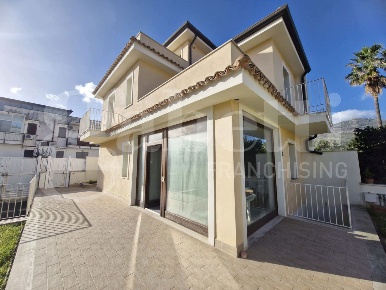 Foto Villa bifamiliare in Oasi Verde, Palermo Lanza di Scalea - Olimpo