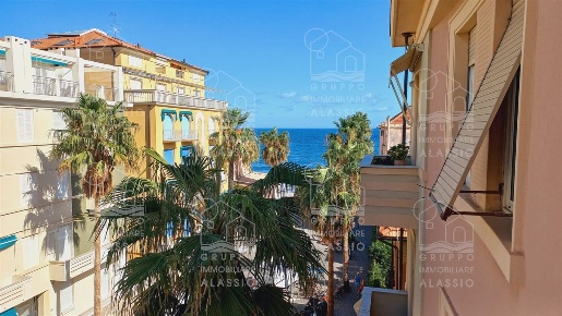 Foto Appartamento a Alassio di 92 m² in vendita