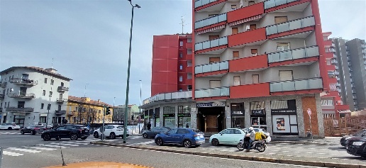 Foto Negozio in Viale Antonio Gramsci, Sesto San Giovanni Rondò - Torretta