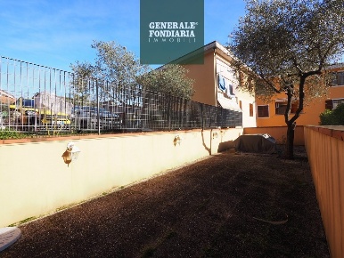 Foto Appartamento a Follo di 100 m² con 4 locali in vendita