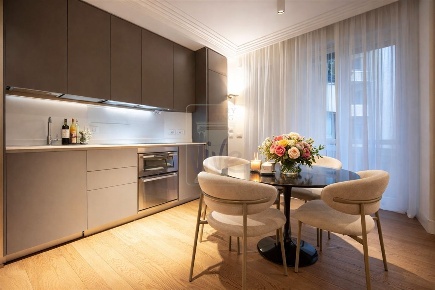 Foto Appartamento in Via Sandro Sandri, Milano Turati di 60 m² con 2 locali