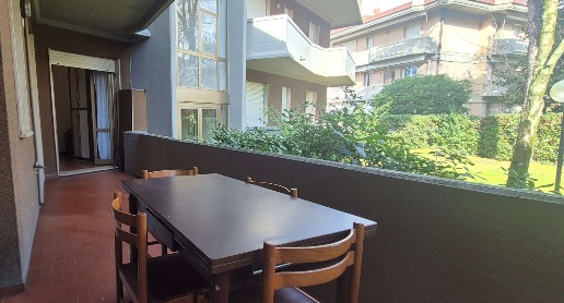 Foto Appartamento a Massa Marina di Massa Centro di 75 m² con 3 locali