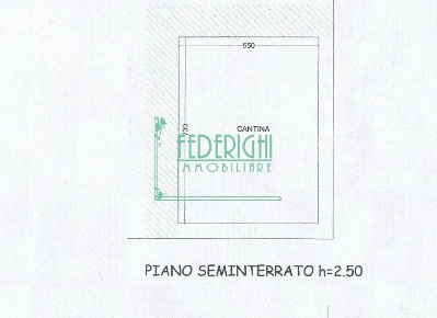 Foto Locale commerciale a Lucca Piazza Napoleone - San Michele di 50 m²