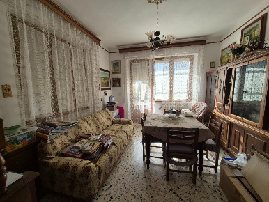 Foto Villa bifamiliare a Campiglia Marittima Venturina di 101 m² in vendita