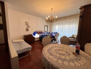 Foto Appartamento a Massa Centro di 90 m² con 4 locali in vendita
