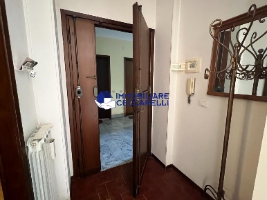 Foto Appartamento a Massa Centro di 115 m² con 6 locali in vendita