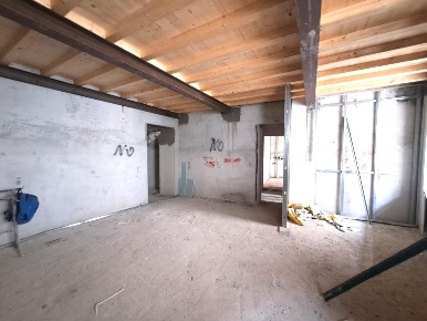 Foto Appartamento a Massa Centro di 80 m² con 3 locali in vendita