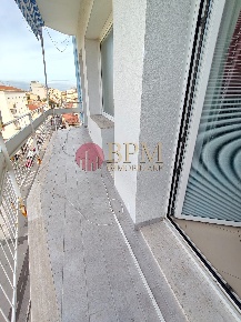 Foto Appartamento in Via Roma 101, Livorno di 140 m² con 5 locali