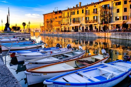 Foto Villa unifamiliare a Lazise di 540 m² in vendita