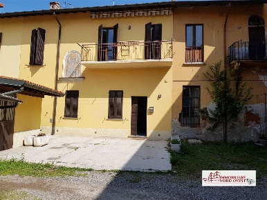Foto Casa indipendente in Via Camillo Benso Conte di Cavour, Corbetta
