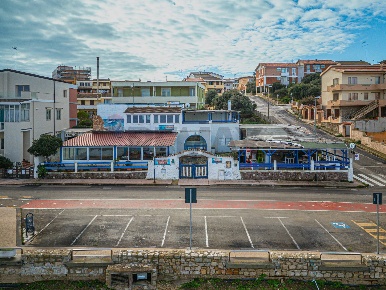 Foto Locale commerciale in Via Balai 48, Porto Torres di 270 m² in vendita