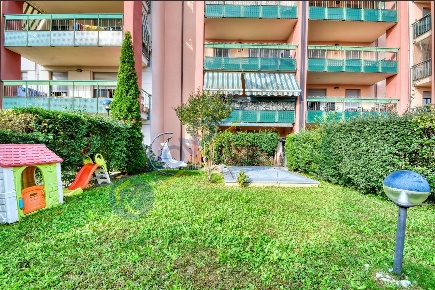 Foto Appartamento in via Londra 40, Senago di 80 m² con 2 locali in vendita