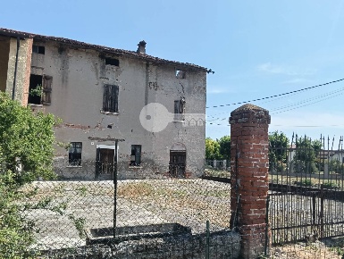 Foto Casa indipendente in Strada Gandine, Ghedi di 140 m² con 4 locali