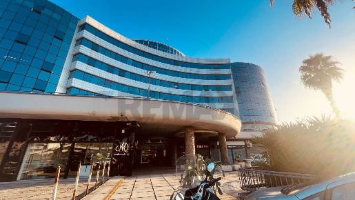 Foto Locale commerciale in Via Nazionale delle puglie, Casalnuovo di Napoli