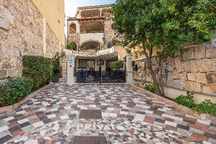 Foto Appartamento a Villasimius di 118 m² con 4 locali in vendita