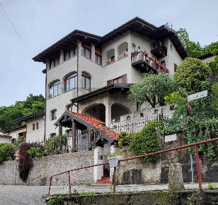 Foto Appartamento in Piazza Virgilio 2, Gemonio di 105 m² con 3 locali