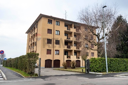 Foto Appartamento in via giolitti 16, Castano Primo Centro di 105 m²