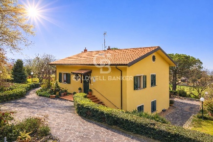 Foto Villa unifamiliare in Via La Valle 31, Talamello di 325 m² in vendita