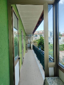 Foto Case semi ndipendenti a Napoli di 180 m² con 8 locali in vendita