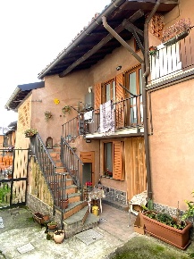 Foto Case semi ndipendenti in Via Giotto 16, Arcore Centro di 74 m²