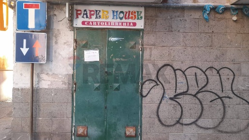 Foto Negozio in Traversa III di Via Cappuccini, Pozzuoli Lungomare di 53 m²