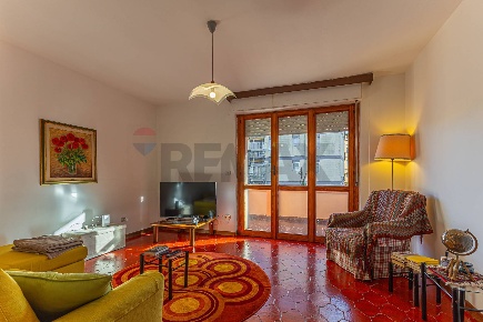 Foto Appartamento in Via Mario Paglietti 5, Sassari di 89 m² con 4 locali