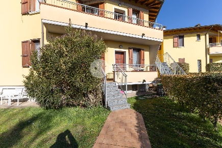 Foto Appartamento in Via Tintoretto 40, Ghedi Centro di 110 m² con 3 locali