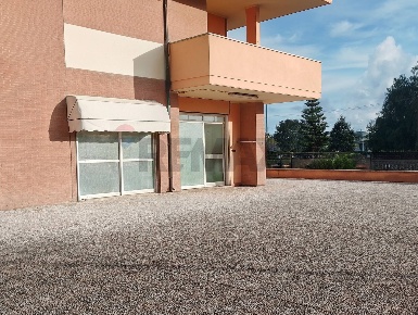 Foto Ufficio in via di colle vecchio 1, Nettuno di 50 m² con 2 locali
