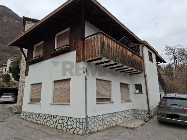 Foto Casa indipendente in via 12 marzo 5, Longarone Olantreghe di 150 m²