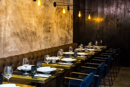 Foto Attività commerciale a Busto Arsizio Piazza Santa Maria di 140 m²