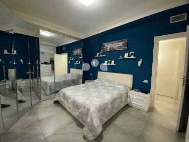 Foto Appartamento a Milano di 104 m² con 4 locali in vendita