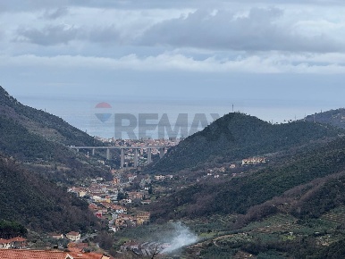 Foto Appartamento in Via Barilari 7bis, Magliolo Centro di 62 m² in vendita