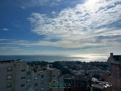 Foto Appartamento in Via Degli Iris 25, Genova Quarto di 101 m² in vendita