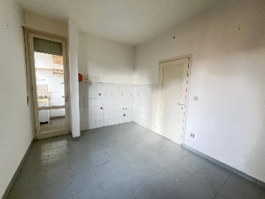 Foto Appartamento in Via Della Bastia 1, Livorno Pontino - Bastia di 96 m²