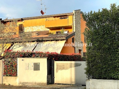 Foto Villa unifamiliare in VIA TRIESTE, Treviolo di 230 m² in vendita