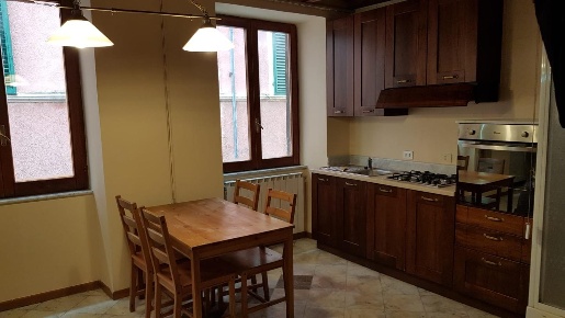 Foto Appartamento a Carrara Centro di 40 m² con 2 locali in affitto