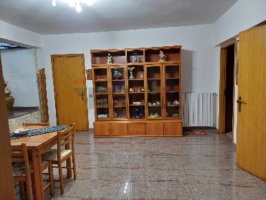 Foto Appartamento a Chiaramonte Gulfi Centro di 95 m² con 4 locali