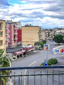 Foto Appartamento in Piazza Del Popolo, Lentini di 110 m² con 5 locali