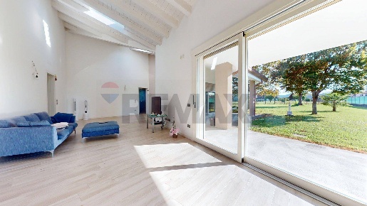 Foto Villa unifamiliare a Abano Terme Giarre di 200 m² con 6 locali