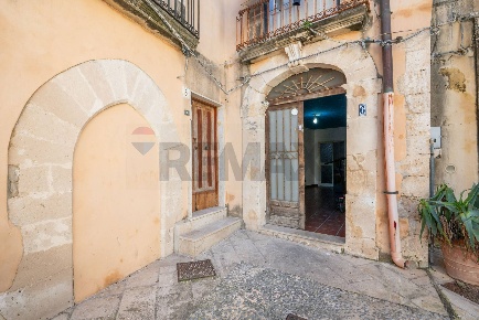Foto Case semi ndipendenti in Ronco del Pozzo 6, Siracusa Ortigia di 74 m²