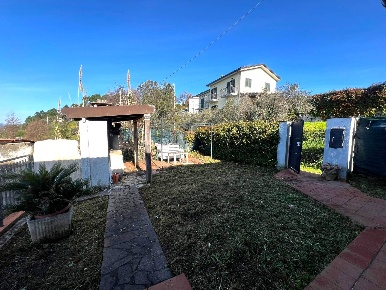 Foto Case semi ndipendenti in Via Pietralba 7 B, Arcola Centro di 65 m²