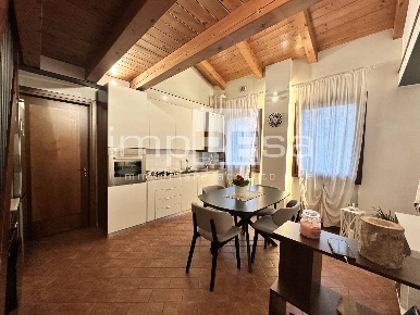 Foto Appartamento in Via Roma 45, Maserada sul Piave Centro di 72 m²