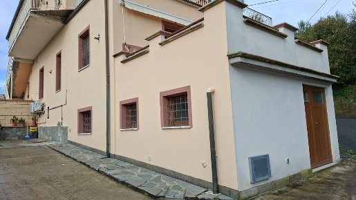 Foto Appartamento a Capannoli Centro di 100 m² con 4 locali in vendita