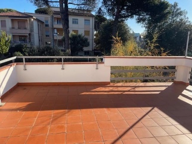 Foto Villa bifamiliare a Pisa Centro Storico di 160 m² con 5 locali