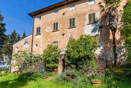 Foto Villa unifamiliare a San Miniato Centro Storico di 1600 m² in vendita