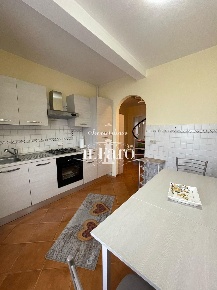 Foto Appartamento a Viareggio Centro di 95 m² con 5 locali in vendita