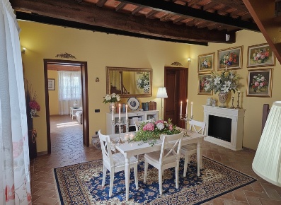 Foto Appartamento a Peccioli Centro di 140 m² con 5 locali in vendita