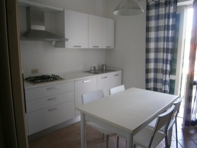 Foto Appartamento a Carrara Marina di Carrara di 85 m² con 4 locali