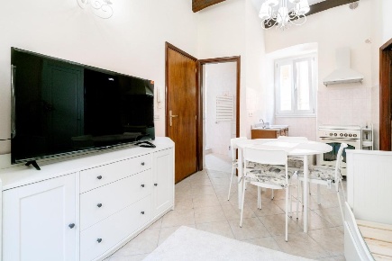 Foto Appartamento a Massa Centro di 80 m² con 4 locali in affitto