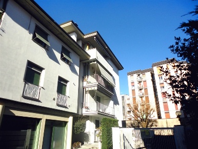 Foto Appartamento in Via Crippa, Lissone Centro Storico di 105 m²